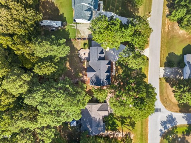 239 Tomahawk Drive, Clayton, NC 27520