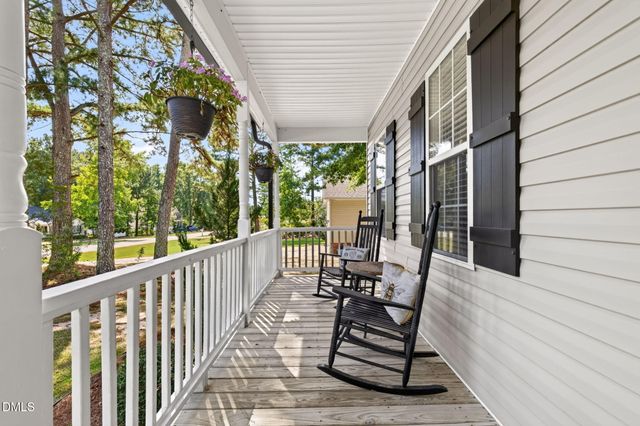 239 Tomahawk Drive, Clayton, NC 27520