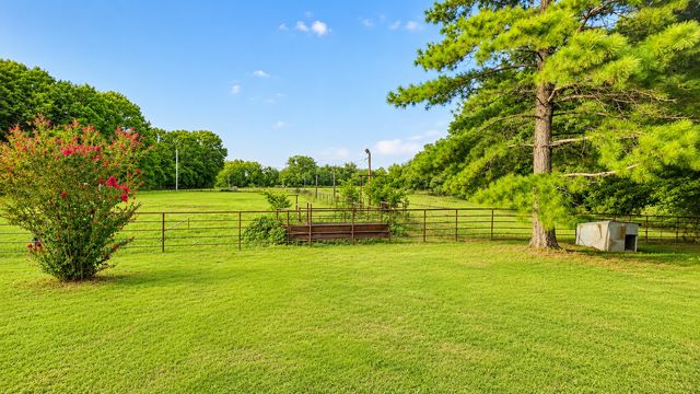 3507 E 223rd S, Porum, OK 74455