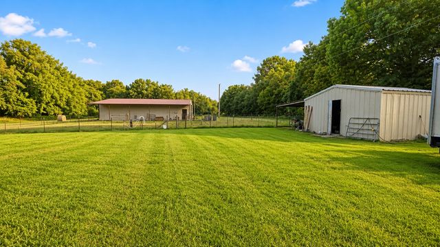 3507 E 223rd S, Porum, OK 74455