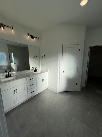 300 Strong Street, Columbia, TN 38401