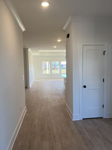 300 Strong Street, Columbia, TN 38401