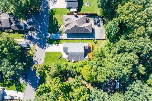 9632 Woodlawn Drive, Portage, MI 49002