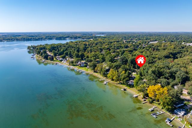 9632 Woodlawn Drive, Portage, MI 49002