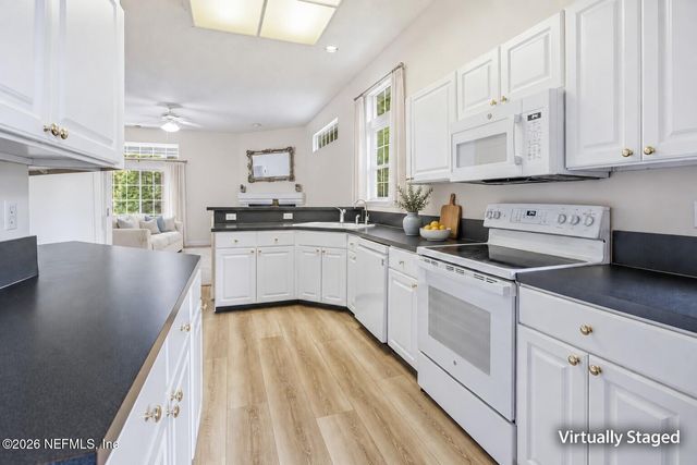 9508 SOUTHBROOK Drive, Jacksonville, FL 32256