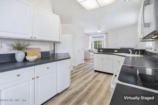 9508 SOUTHBROOK Drive, Jacksonville, FL 32256