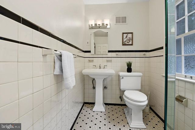 1205 LORE AVE, Wilmington, DE 19809