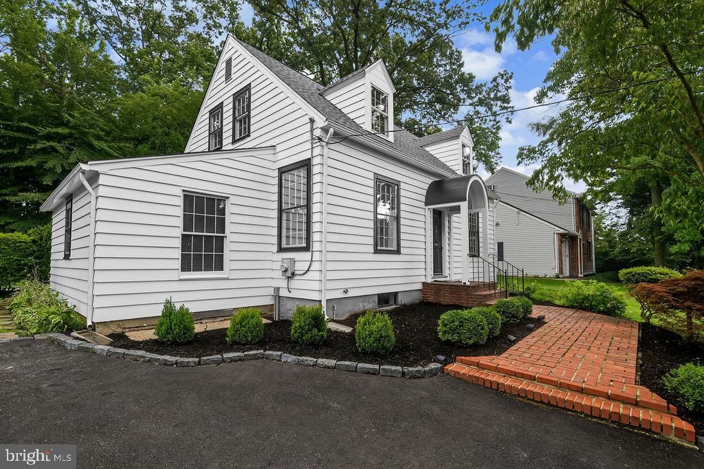 1205 LORE AVE, Wilmington, DE 19809