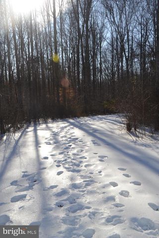 6015 TICONDEROGA CT, Burke, VA 22015