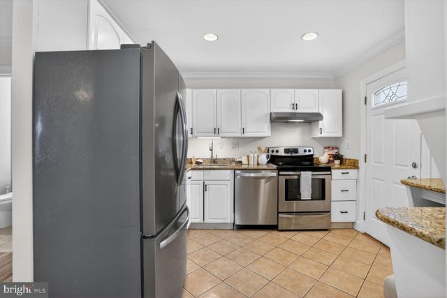 6015 TICONDEROGA CT, Burke, VA 22015