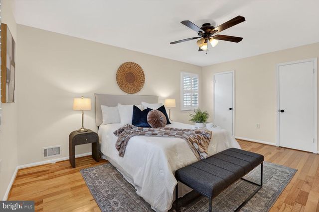 6015 TICONDEROGA CT, Burke, VA 22015