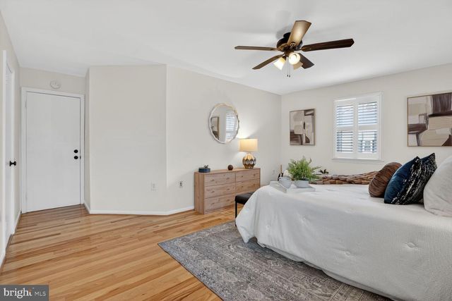 6015 TICONDEROGA CT, Burke, VA 22015