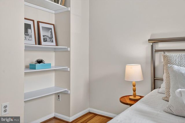 6015 TICONDEROGA CT, Burke, VA 22015