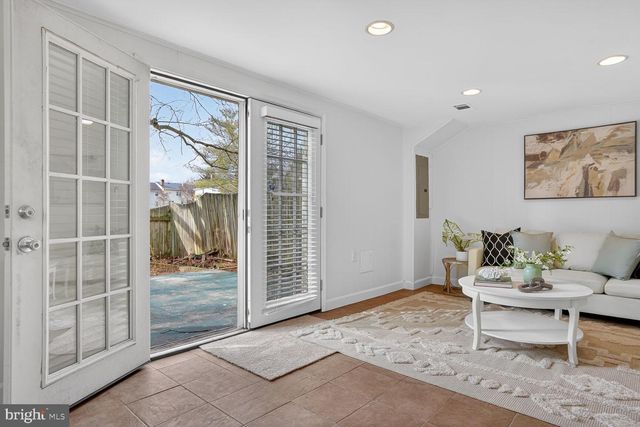 6015 TICONDEROGA CT, Burke, VA 22015