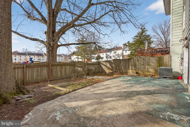 6015 TICONDEROGA CT, Burke, VA 22015