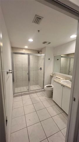 2775 NE 187th 227 227, Aventura, FL 33180