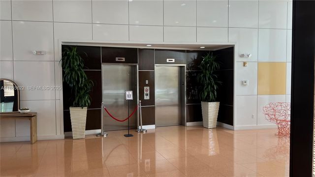 2775 NE 187th 227 227, Aventura, FL 33180