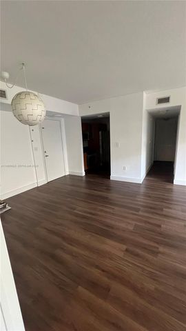 2775 NE 187th 227 227, Aventura, FL 33180