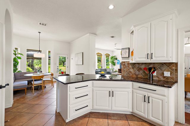 9608 Streamside DR, Austin, TX 78736