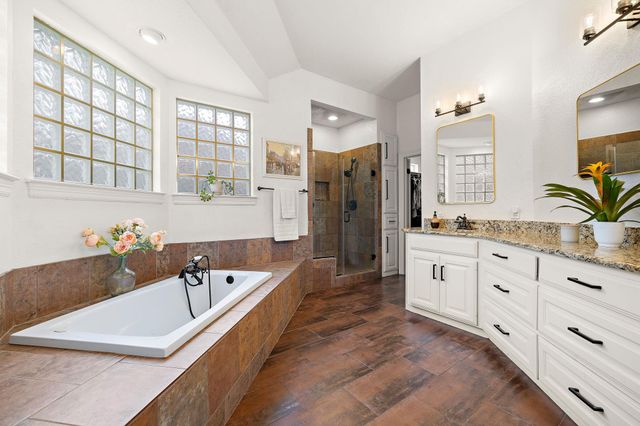 9608 Streamside DR, Austin, TX 78736