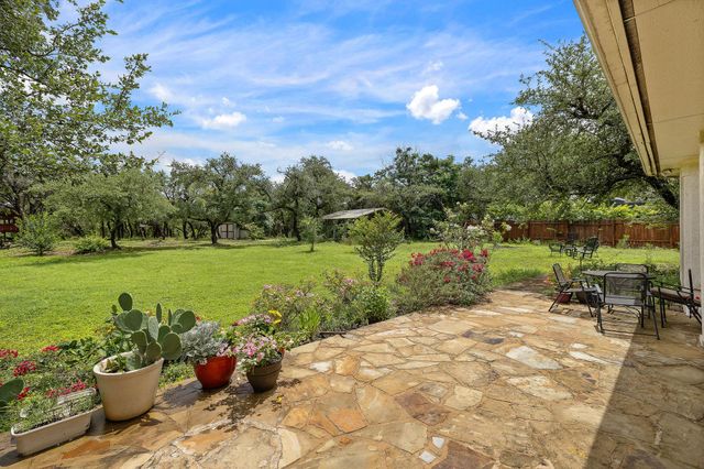 9608 Streamside DR, Austin, TX 78736