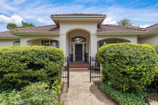 9608 Streamside DR, Austin, TX 78736