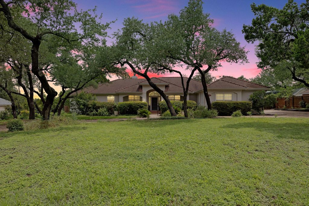 9608 Streamside DR, Austin, TX 78736