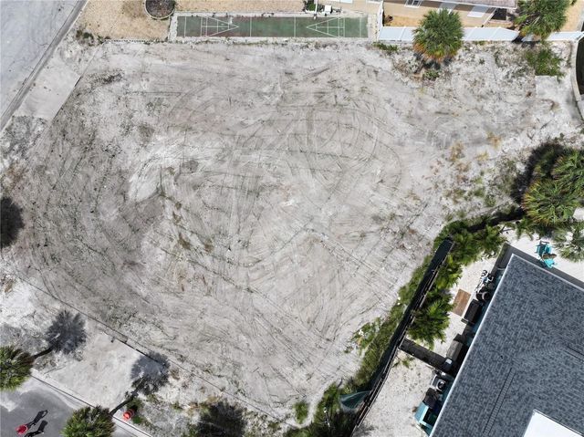 625 80TH AVENUE, St Pete Beach, FL 33706