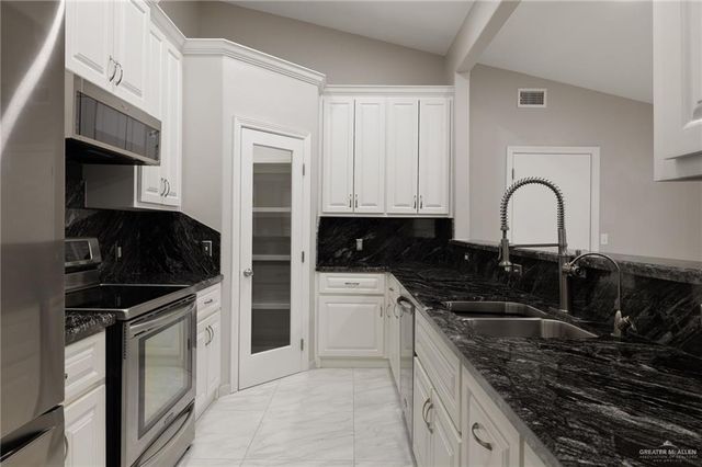 1901 W Bogey Drive W, Mission, TX 78572