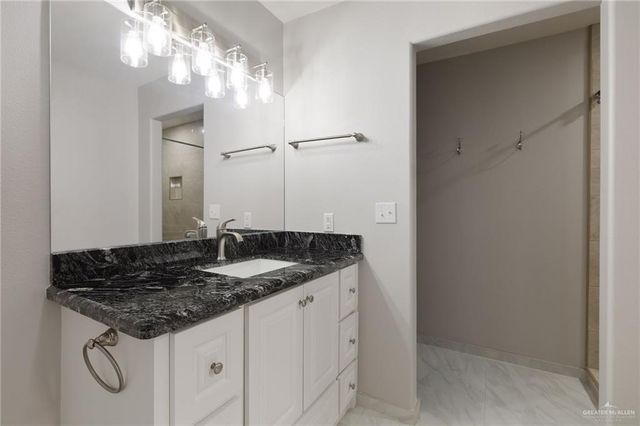 1901 W Bogey Drive W, Mission, TX 78572