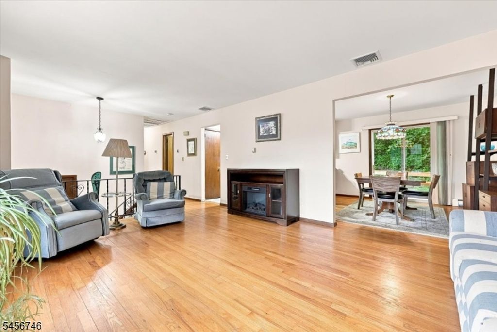 24 Hickory Rd, Ringwood Boro, NJ 07456 — photo 4
