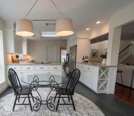 4423 Knightsbridge Boulevard, Sugar Land, TX 77479