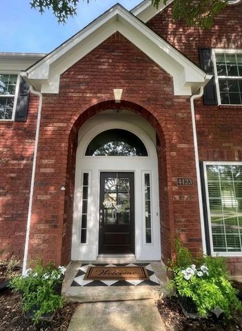 4423 Knightsbridge Boulevard, Sugar Land, TX 77479