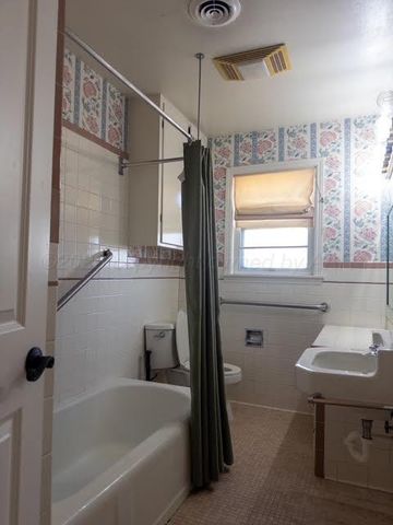 2222 S Travis Street, Amarillo, TX 79109