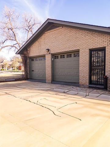 2222 S Travis Street, Amarillo, TX 79109