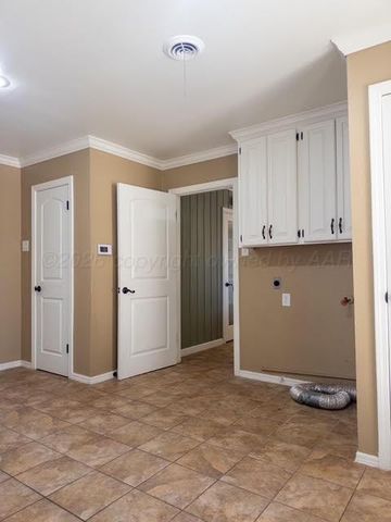 2222 S Travis Street, Amarillo, TX 79109