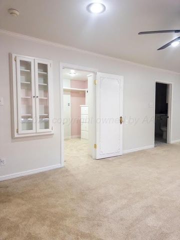 2222 S Travis Street, Amarillo, TX 79109