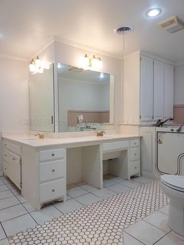 2222 S Travis Street, Amarillo, TX 79109