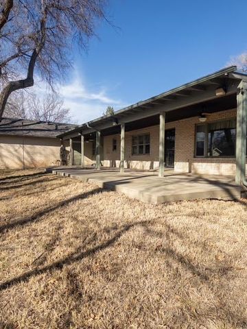 2222 S Travis Street, Amarillo, TX 79109