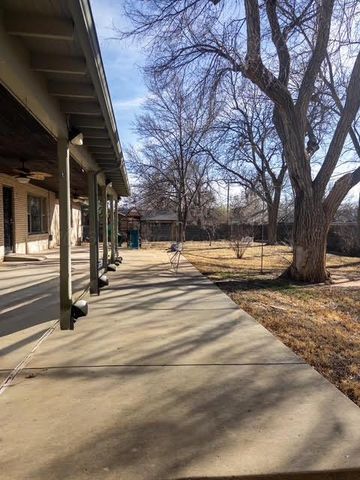 2222 S Travis Street, Amarillo, TX 79109