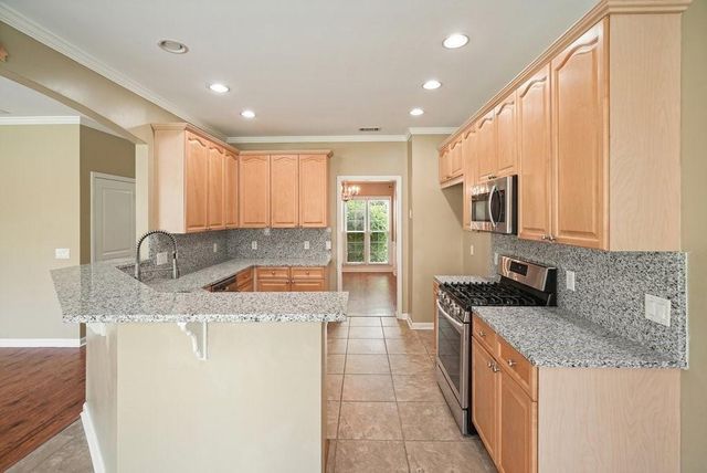 412 Middlebrooke Street, Canton, GA 30115