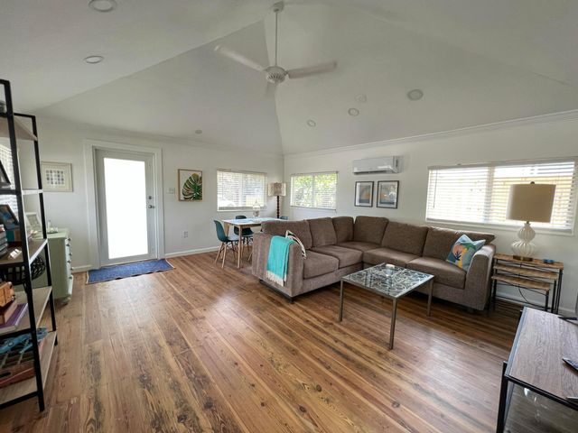 631 N C Street, Lake Worth Beach, FL 33460