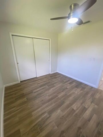 1100 Cameo Circle, West Palm Beach, FL 33417