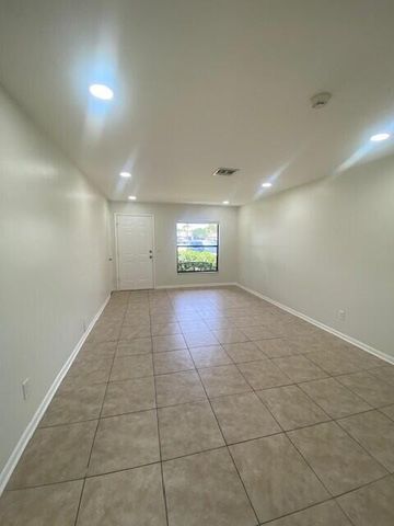 1100 Cameo Circle, West Palm Beach, FL 33417