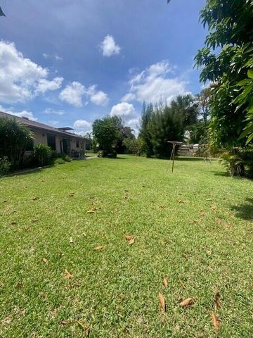 1100 Cameo Circle, West Palm Beach, FL 33417