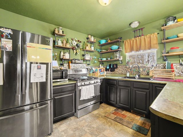 280 Iona Avenue, Muskegon, MI 49442