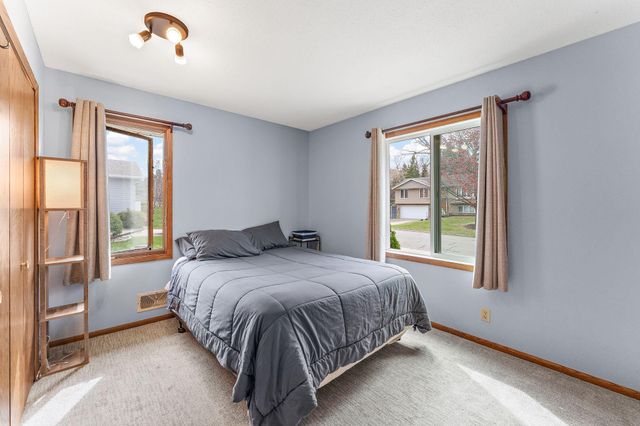 163 Southwind Lane, West Saint Paul, MN 55118