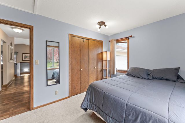 163 Southwind Lane, West Saint Paul, MN 55118