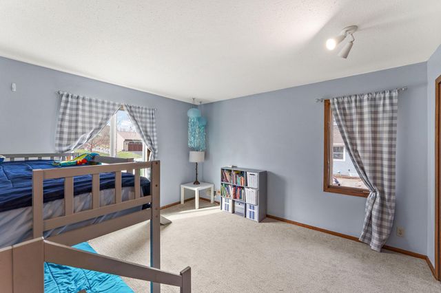 163 Southwind Lane, West Saint Paul, MN 55118