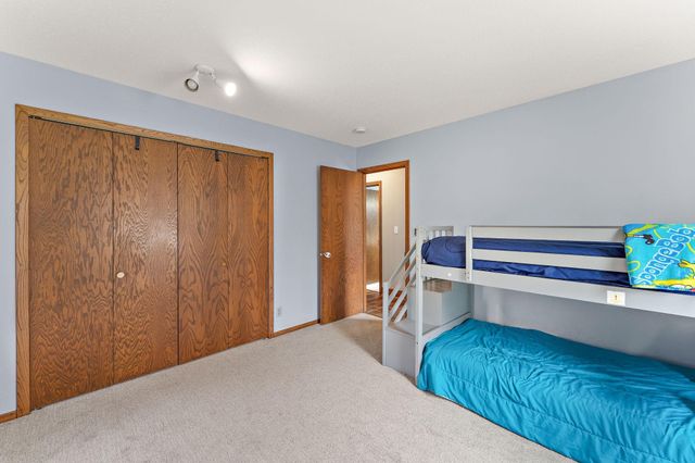 163 Southwind Lane, West Saint Paul, MN 55118